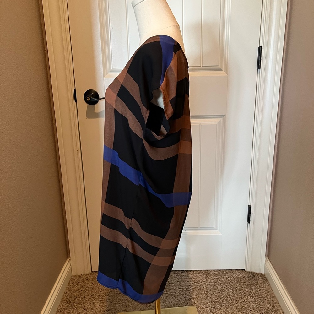 Old Navy Women's Black and Brown Tunic with Blue Accents - Picture 2 of 4
